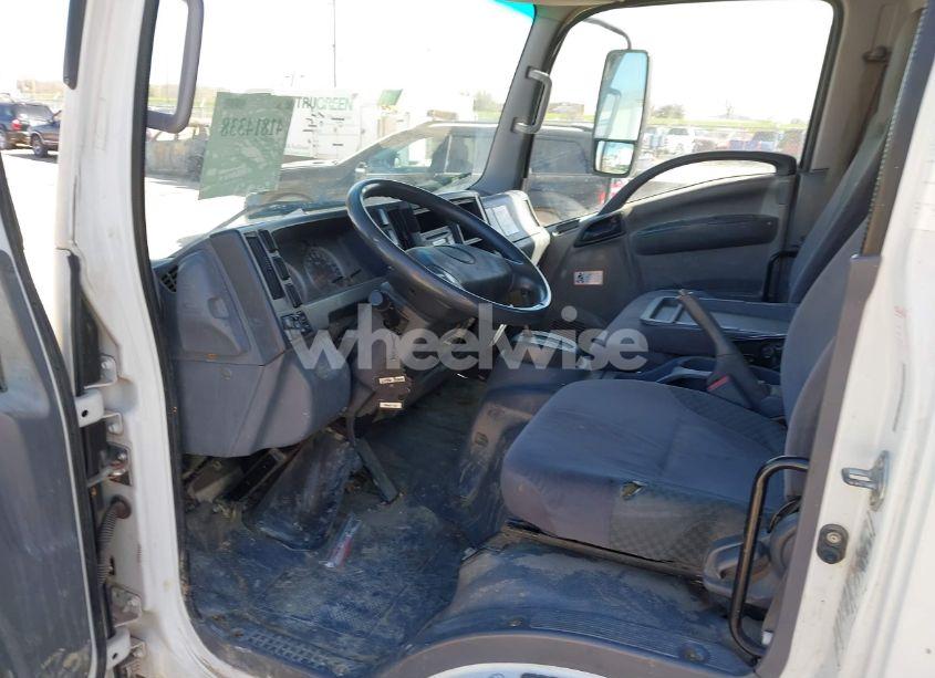 Photo 7 of 2015 Isuzu Npr DSL REG AT (VIN JALC4W16XF7004529)