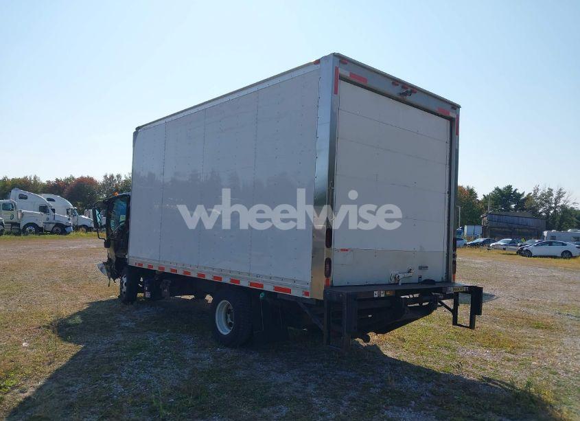 Photo 3 of 2020 Chevrolet 4500hd LCF DIESEL (VIN JALCDW161L7010909)