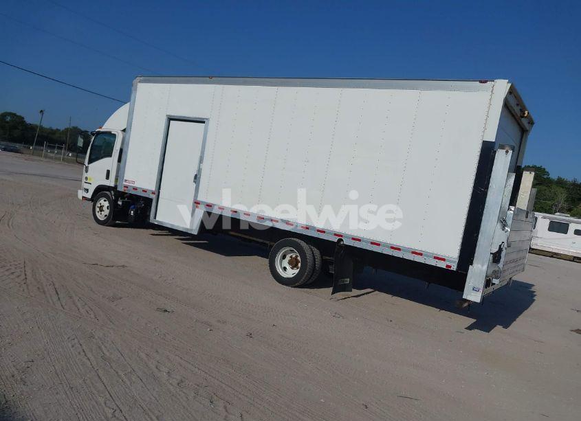 Photo 3 of 2019 Isuzu Nrr N/A (VIN JALE5W160K7305021)