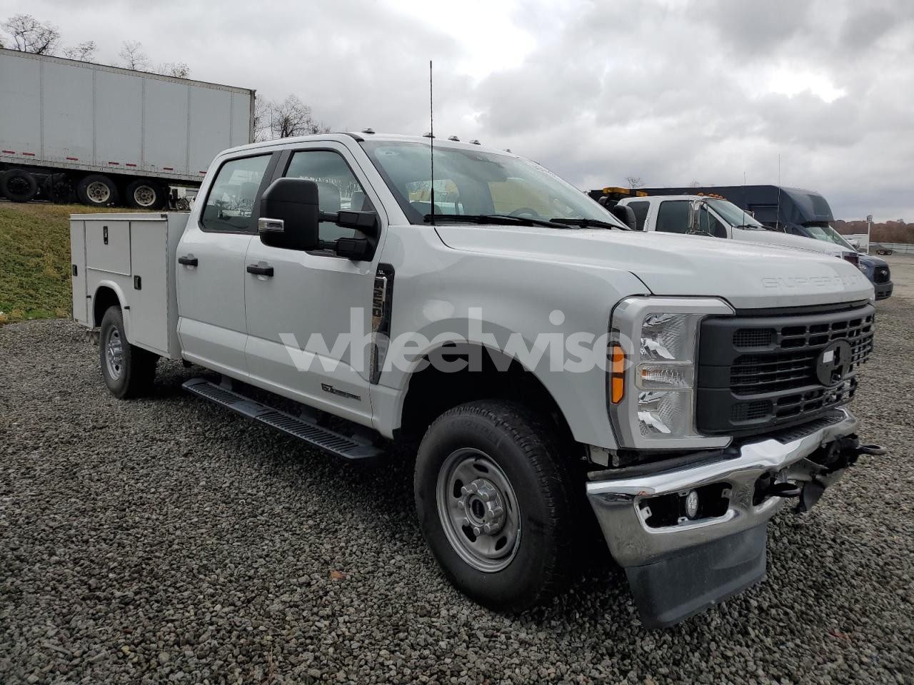 Photo 4 of 2024 FORD F250 SUPER DUTY UTILITY / SERVICE TRUCK (VIN JALE5W161D7900320)