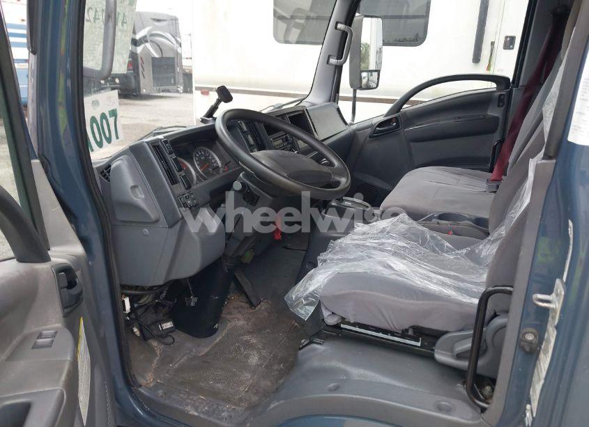 Photo 7 of 2020 Isuzu Nrr N/A (VIN JALE5W161L7303859)