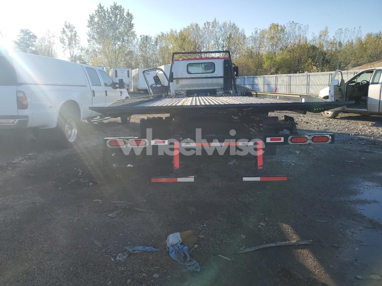 Photo 6 of 2021 ISUZU NRR (VIN JALE5W161M7301336)