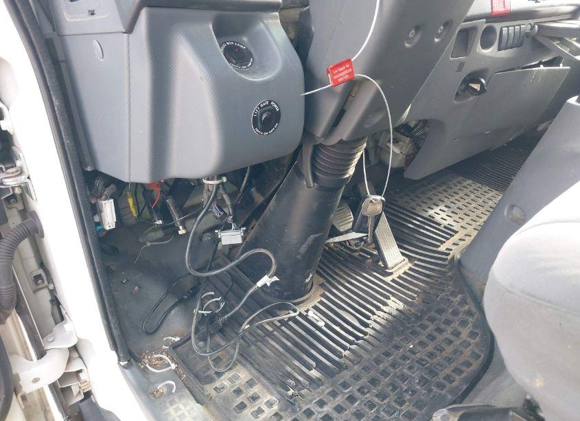 Photo 14 of 2020 Isuzu Nrr N/A (VIN JALE5W163L7302163)