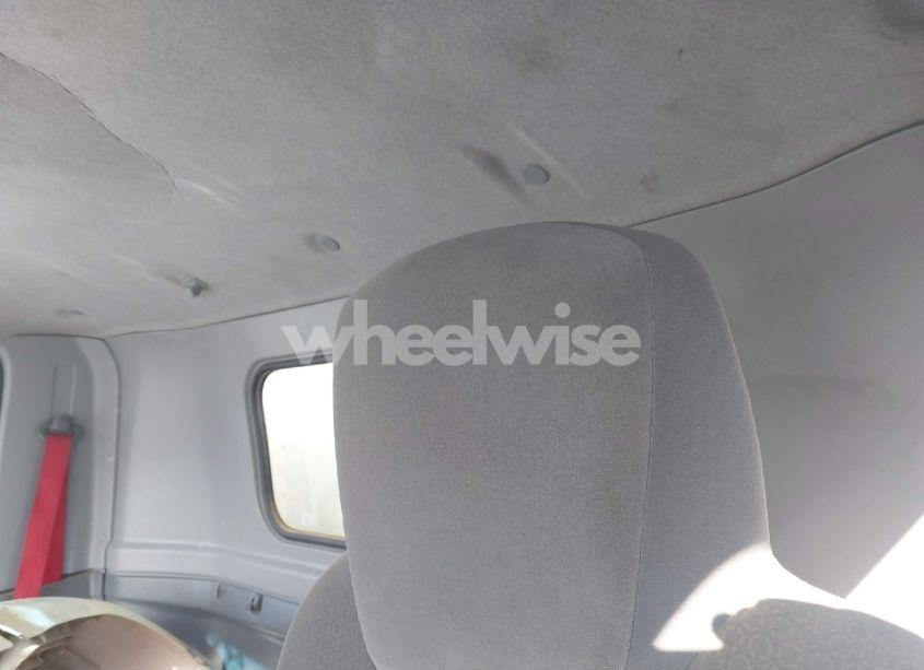 Photo 6 of 2020 Isuzu Nqr (VIN JALE5W165L7901436)