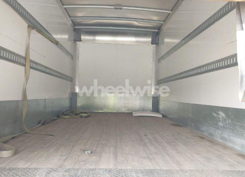 Photo 6 of 2022 Isuzu Nrr (VIN JALE5W166N7305397)