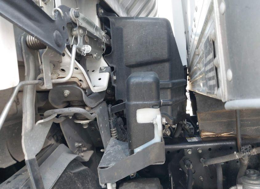 Photo 9 of 2020 Isuzu Nrr N/A (VIN JALE5W16XL7303150)