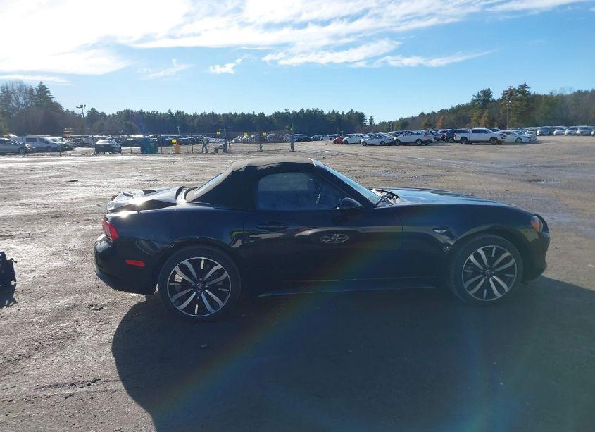 Photo 13 of 2020 Fiat 124 SPIDER URBANA (VIN JC1NFAEK1L0143710)
