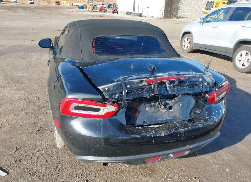 Photo 6 of 2020 Fiat 124 SPIDER URBANA (VIN JC1NFAEK1L0143710)