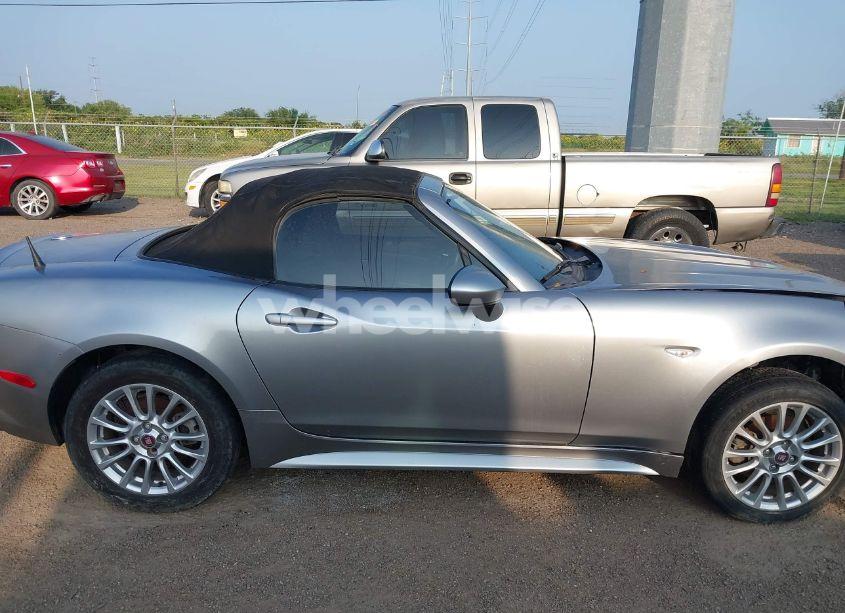 Photo 12 of 2017 Fiat 124 SPIDER CLASSICA (VIN JC1NFAEK5H0101807)