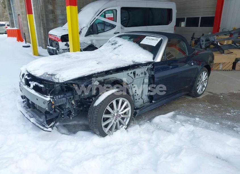 Photo 2 of 2020 Fiat 124 SPIDER LUSSO (VIN JC1NFAEK7L0145624)