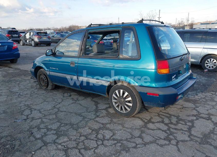 Photo 3 of 1995 Eagle Summit DL (VIN JE3AB30C7SU007611)