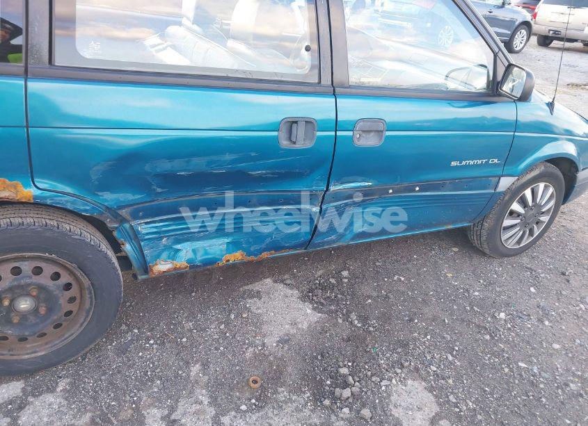 Photo 6 of 1995 Eagle Summit DL (VIN JE3AB30C7SU007611)