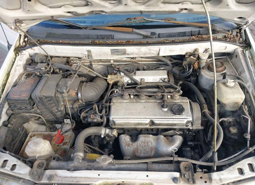 Photo 10 of 1995 Eagle Summit (VIN JE3AC50G2SZ007868)