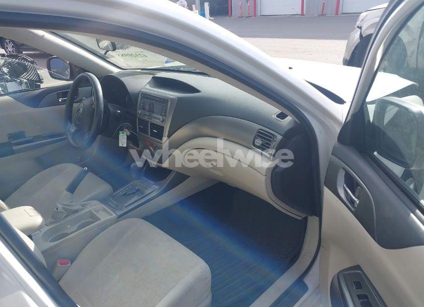 Photo 5 of 2011 Subaru Impreza 2.5I (VIN JF1GE6A64BH520380)