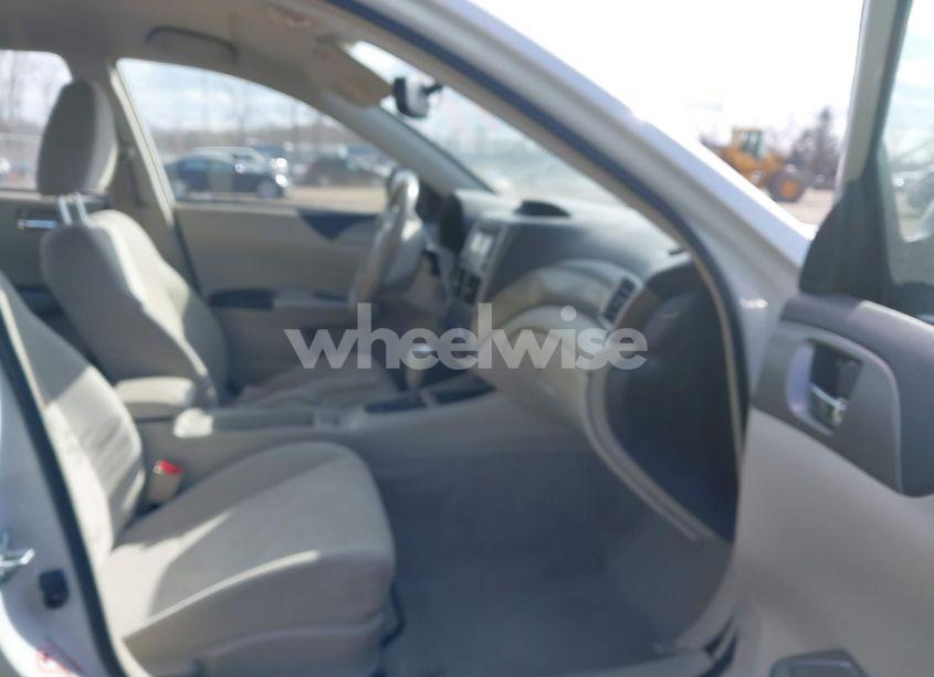 Photo 5 of 2008 Subaru Impreza 2.5I (VIN JF1GH61698H812171)
