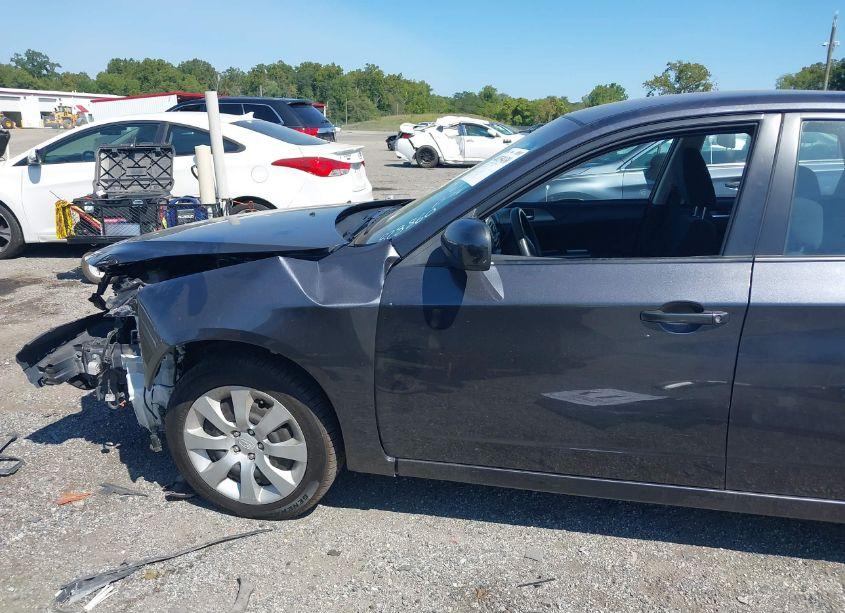 Photo 15 of 2011 Subaru Impreza 2.5I (VIN JF1GH6A63BH828860)