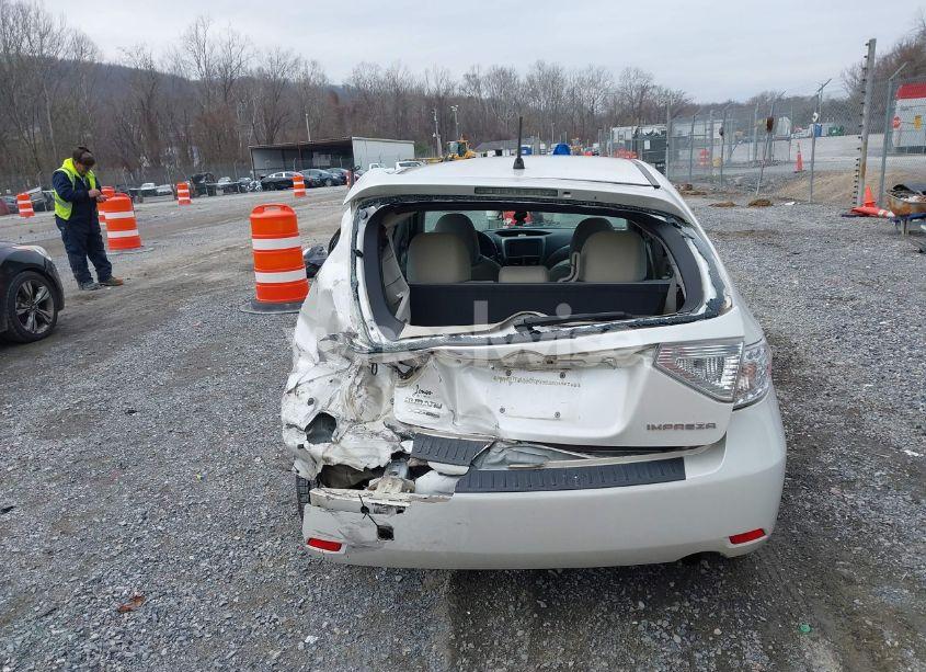 Photo 16 of 2011 Subaru Impreza 2.5I (VIN JF1GH6A64BH818550)