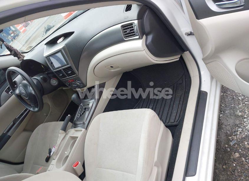 Photo 5 of 2011 Subaru Impreza 2.5I (VIN JF1GH6A64BH818550)