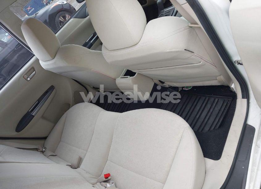 Photo 8 of 2011 Subaru Impreza 2.5I (VIN JF1GH6A64BH818550)