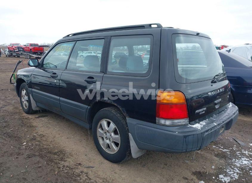 Photo 3 of 1999 Subaru Forester L (VIN JF1SF6351XH702931)