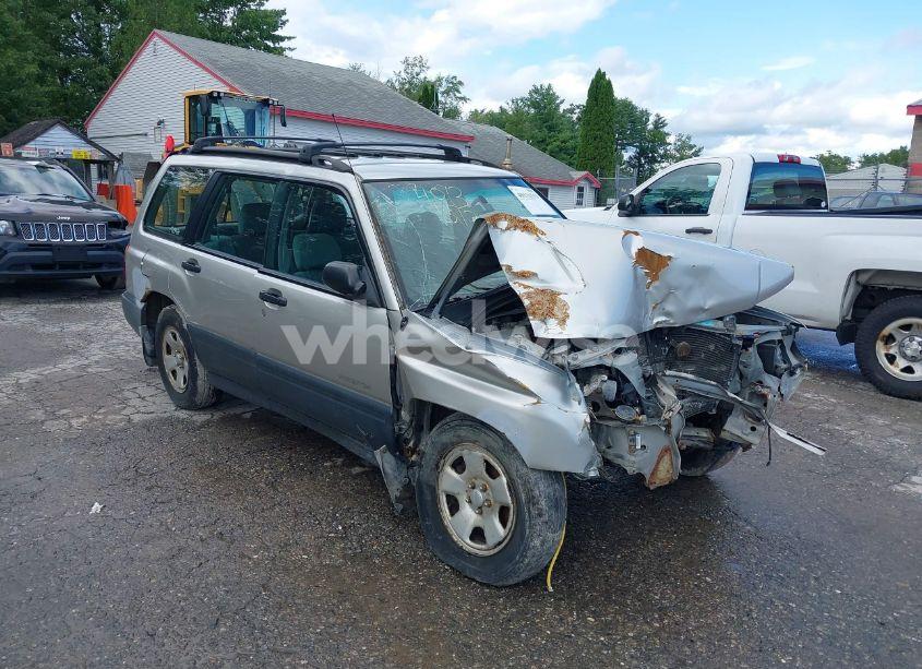 1999 Subaru Forester (VIN JF1SF6352X8744024) main photo