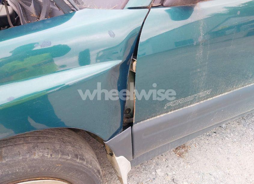 Photo 6 of 2000 Subaru Forester L (VIN JF1SF6352YG700290)