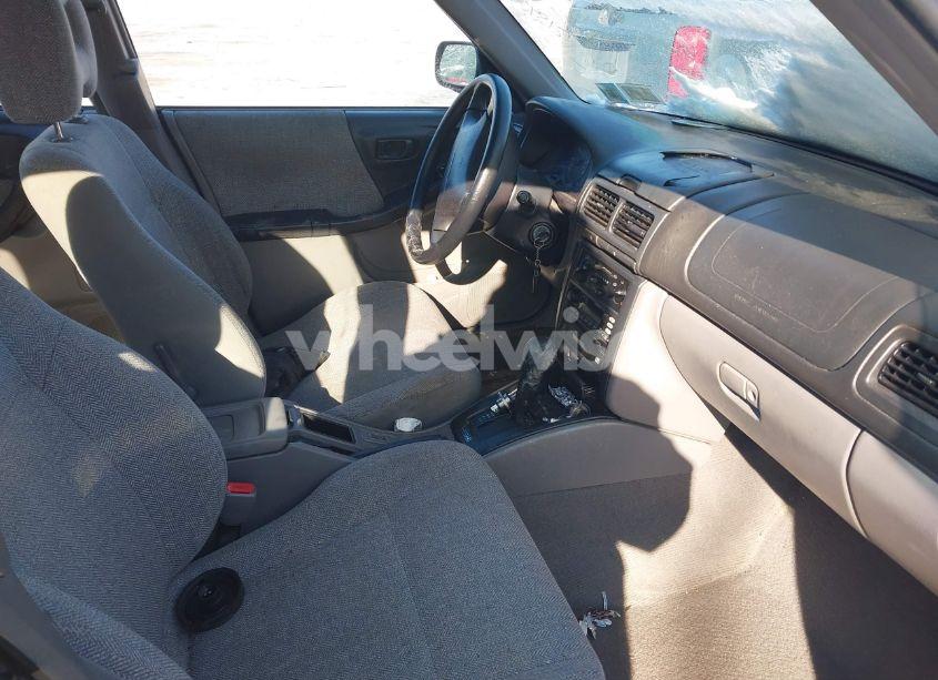 Photo 5 of 2001 Subaru Forester L (VIN JF1SF63531H726512)