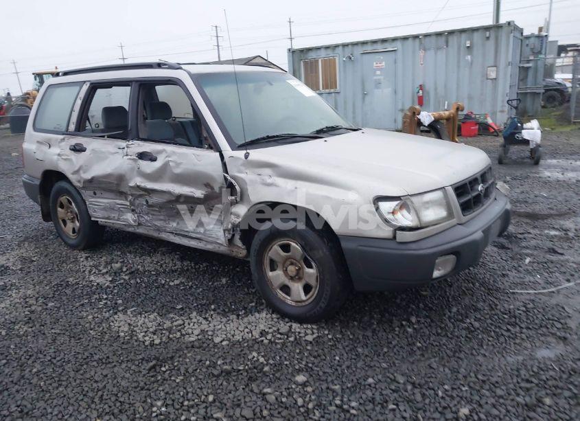 2000 Subaru Forester L (VIN JF1SF6354YH707106) main photo
