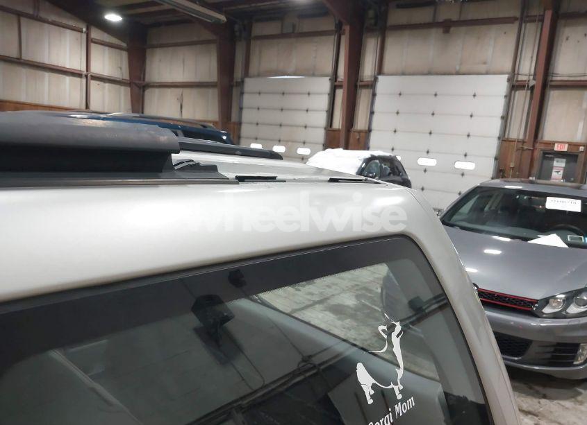 Photo 13 of 2000 Subaru Forester L (VIN JF1SF6355YH713545)