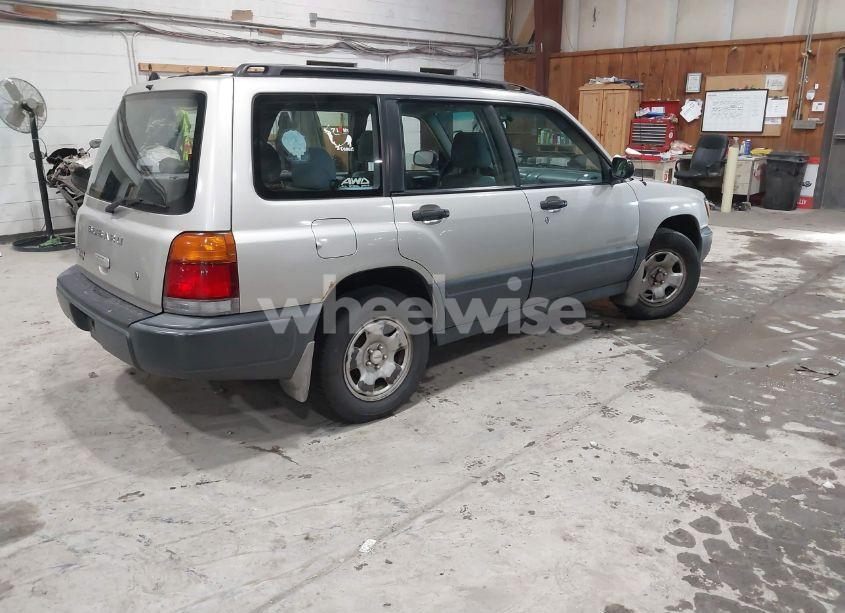 Photo 4 of 2000 Subaru Forester L (VIN JF1SF6355YH713545)