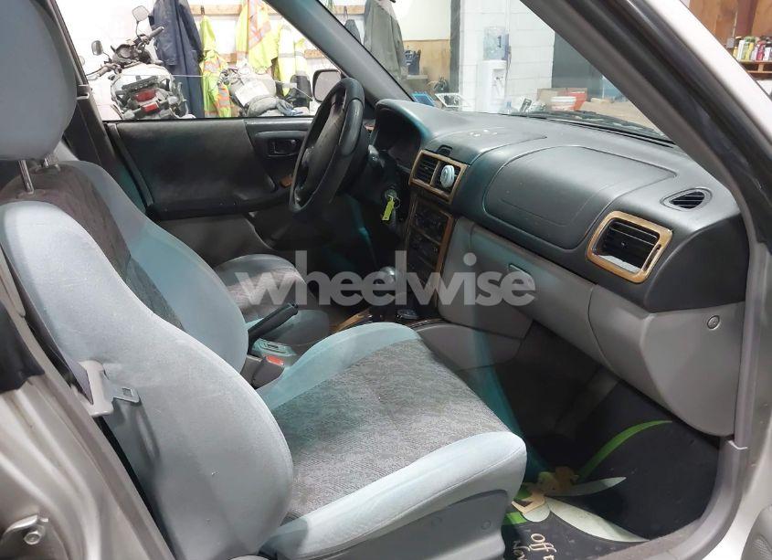 Photo 5 of 2000 Subaru Forester L (VIN JF1SF6355YH713545)