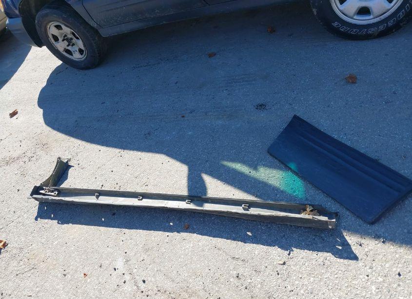 Photo 12 of 2001 Subaru Forester L (VIN JF1SF63561H757110)