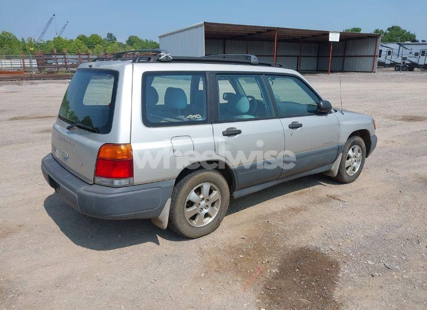 Photo 4 of 2000 Subaru Forester L (VIN JF1SF6356YH717622)