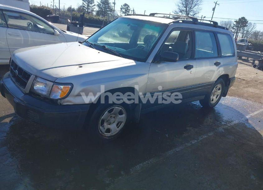 Photo 2 of 1999 Subaru Forester L (VIN JF1SF6358XH747686)