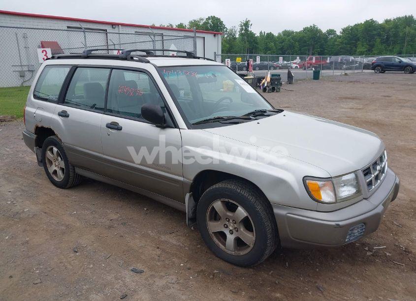 2000 Subaru Forester S (VIN JF1SF6550YH723106) main photo