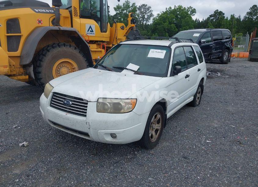 Photo 2 of 2006 Subaru Forester 2.5X (VIN JF1SG63616H758081)