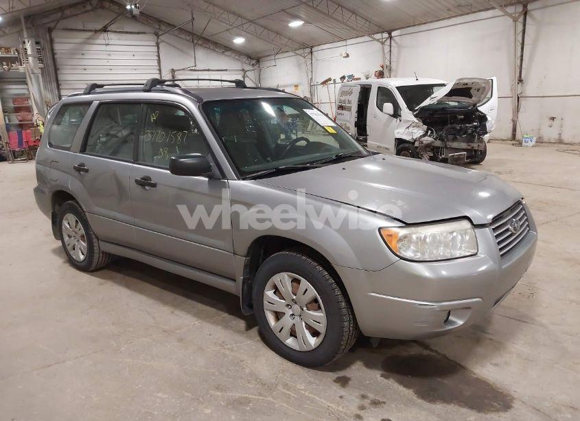 2008 Subaru Forester 2.5X (VIN JF1SG63618H701074) main photo