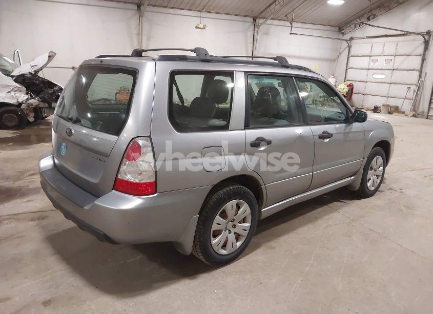 Photo 4 of 2008 Subaru Forester 2.5X (VIN JF1SG63618H701074)