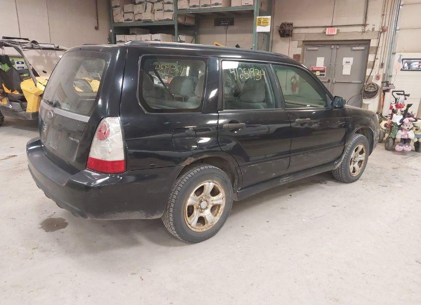 Photo 4 of 2007 Subaru Forester 2.5X (VIN JF1SG63637H715105)