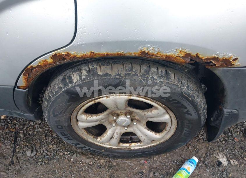 Photo 6 of 2003 Subaru Forester X (VIN JF1SG63643H772147)