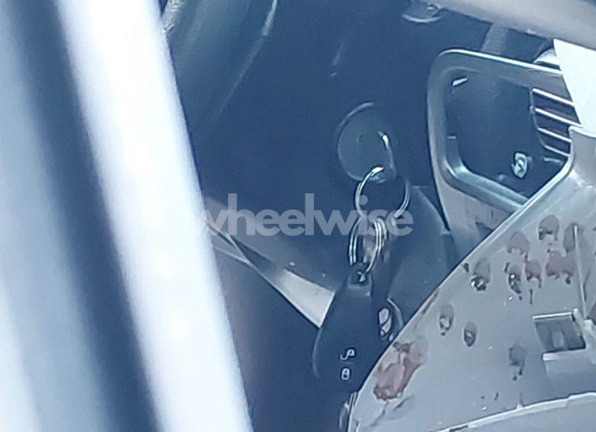 Photo 11 of 2005 Subaru Forester 2.5X (VIN JF1SG63655H718942)