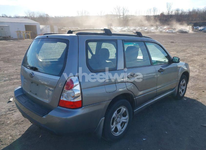 Photo 4 of 2007 Subaru Forester 2.5X (VIN JF1SG63667H727247)
