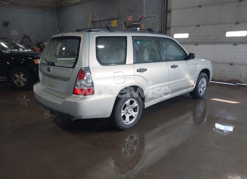 Photo 4 of 2007 Subaru Forester 2.5X (VIN JF1SG63677H726852)