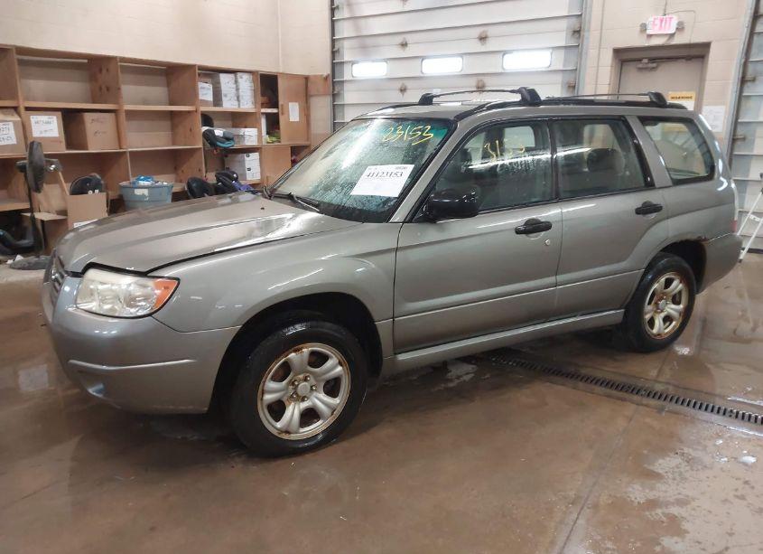 Photo 2 of 2006 Subaru Forester 2.5X (VIN JF1SG636X6G736750)
