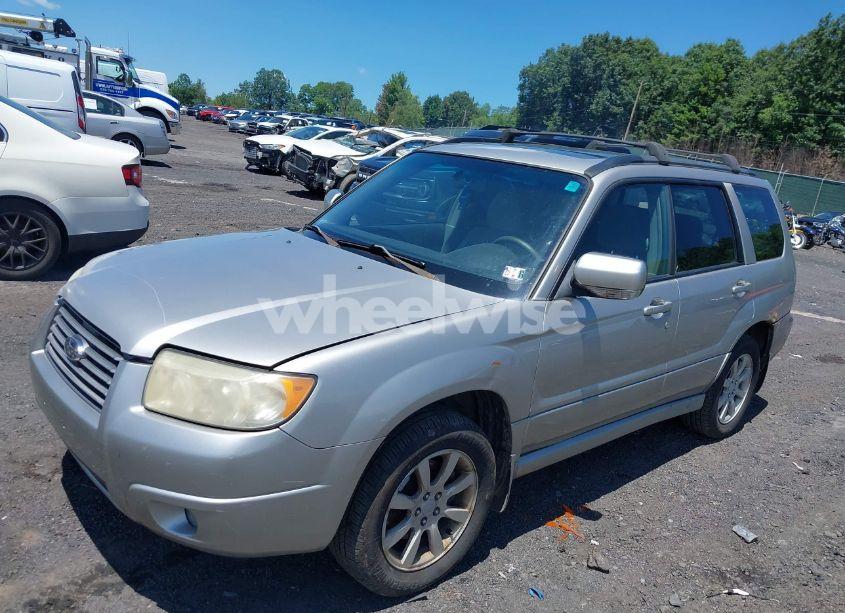 Photo 2 of 2007 Subaru Forester 2.5X (VIN JF1SG65617H725645)