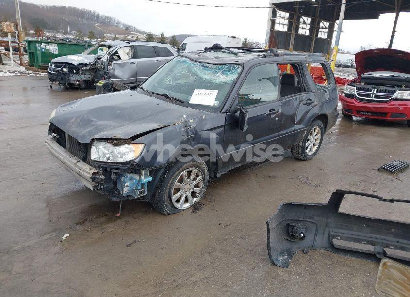 Photo 2 of 2008 Subaru Forester 2.5X (VIN JF1SG65618H729034)