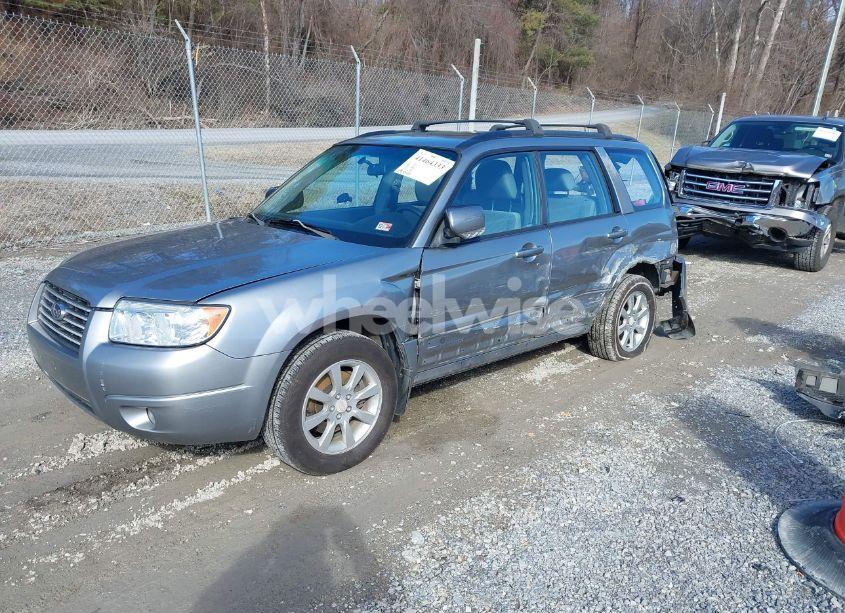 Photo 2 of 2007 Subaru Forester 2.5X (VIN JF1SG65647H701713)