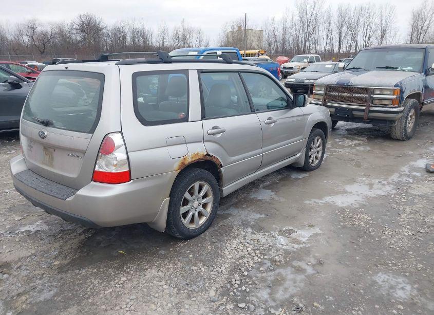 Photo 4 of 2006 Subaru Forester 2.5X (VIN JF1SG65696H746662)