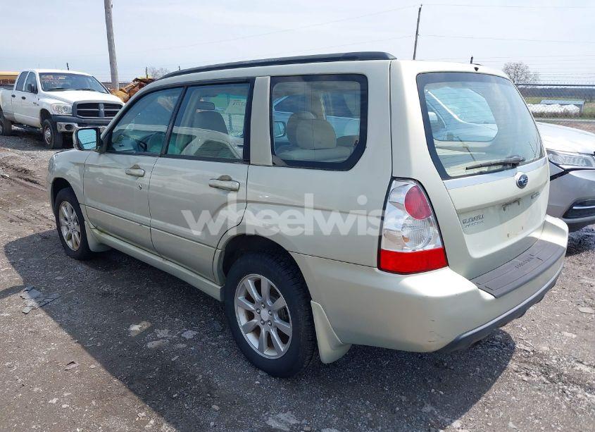 Photo 3 of 2007 Subaru Forester 2.5X (VIN JF1SG656X7H710030)