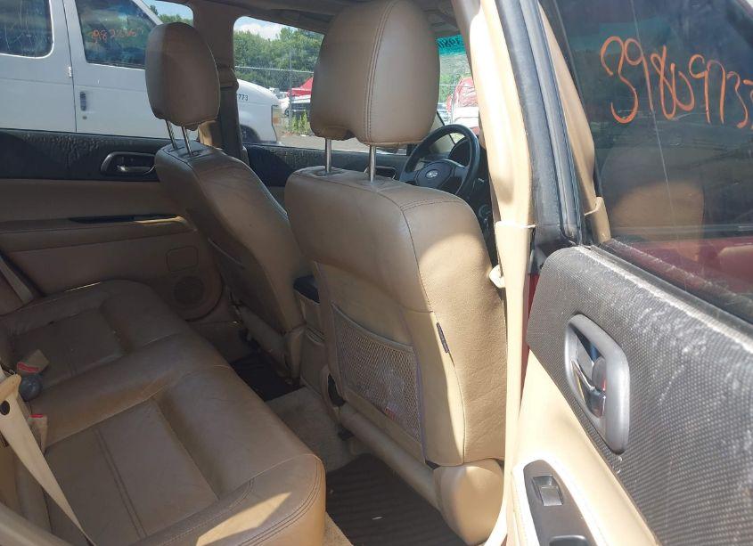 Photo 8 of 2005 Subaru Forester 2.5XS L.L. BEAN (VIN JF1SG67665H710875)